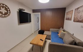Asher'S Apartments